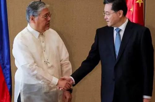 フィリピンが中国と外相会談　台湾情勢に強く懸念表明